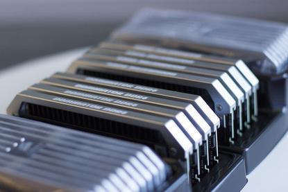 Here’s what 128GB of DDR4 looks like. 
