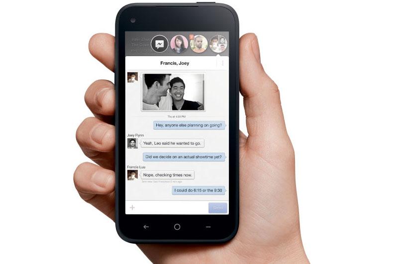 Facebook Home has a heavy emphasis on messaging.