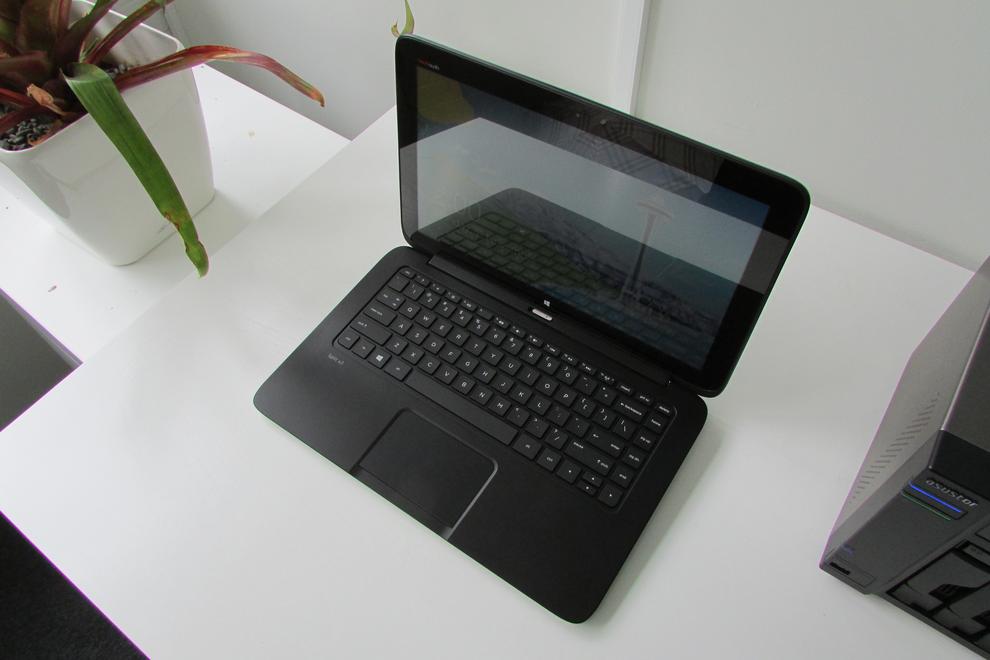 With the keyboard dock attached the Split 13 x2 looks like an average, fairly attractive, 13-inch laptop.