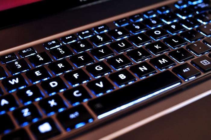 The backlit keyboard can be switched on permanently, or used with the timer. it looks great.
