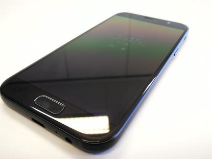 Samsung Galaxy A5 2017 phone
