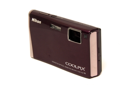 Nikon CoolPix S60 